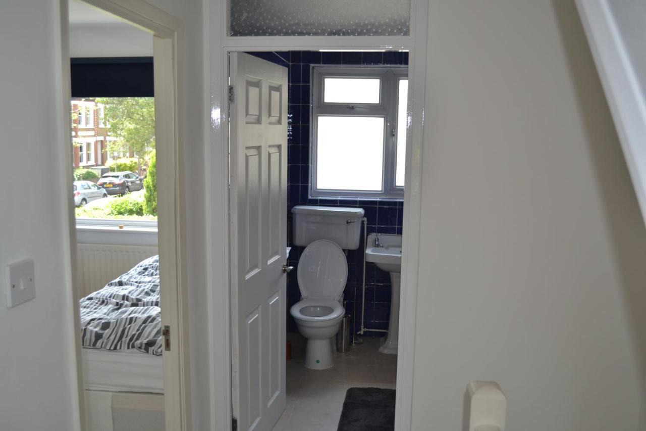 3 Bedroom House Wimbledon Holiday home *