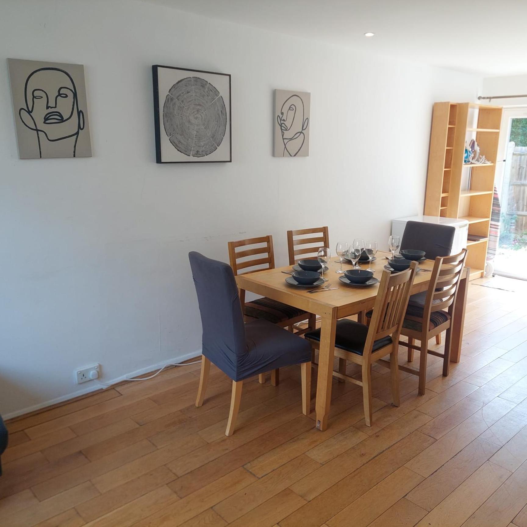 3 Bedroom House Wimbledon